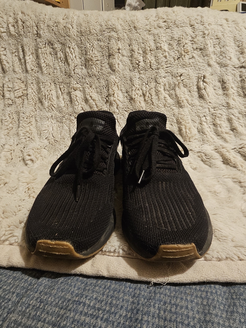 Mens Adidas Swift Run